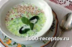 Холодный болгарский суп «Таратор»
